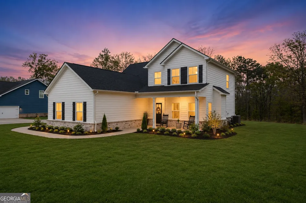 171 Strickland LOOP Forsyth, GA 31029