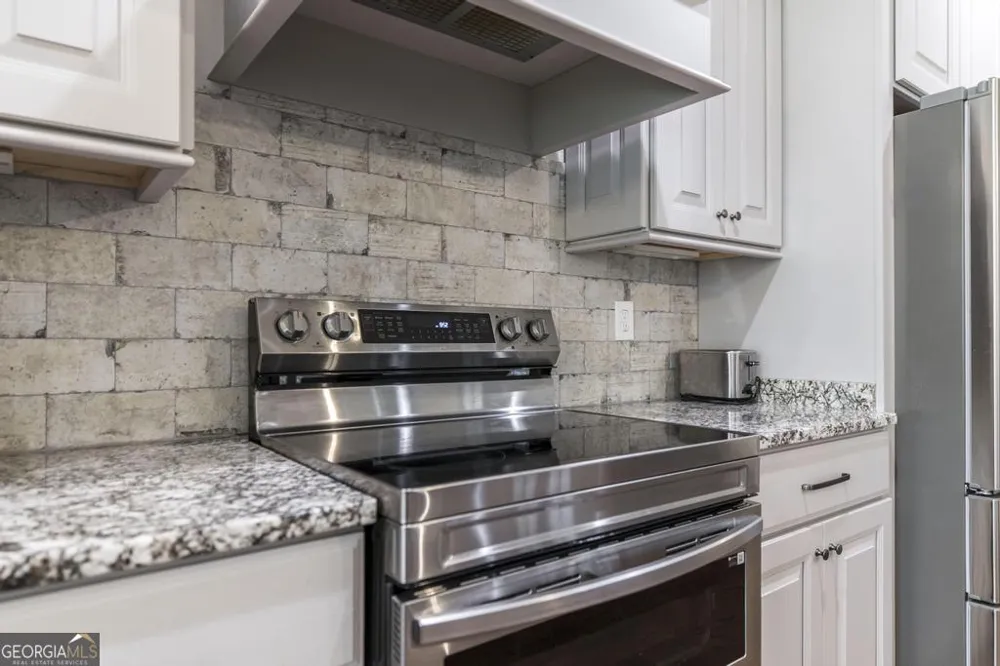 104 Gracetree WAY Kathleen, GA 31047