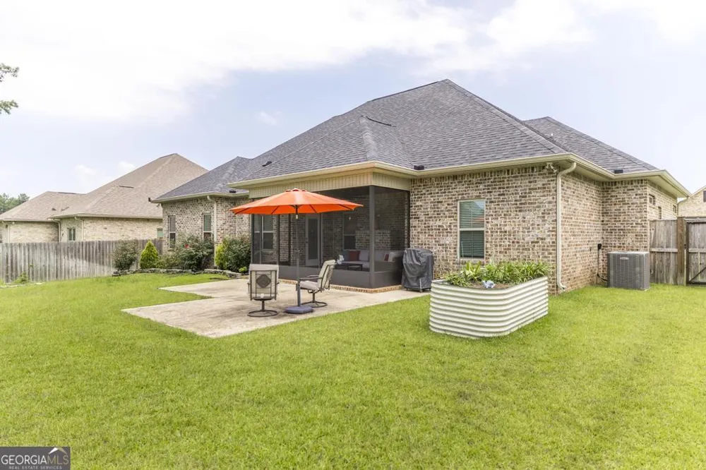 104 Gracetree WAY Kathleen, GA 31047