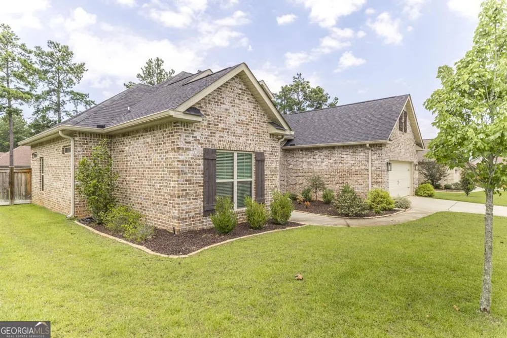 104 Gracetree WAY Kathleen, GA 31047