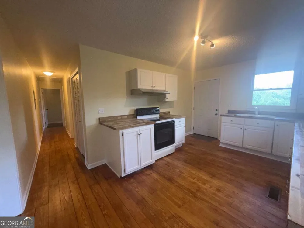 571 Autry RD SW Plainville, GA 30733