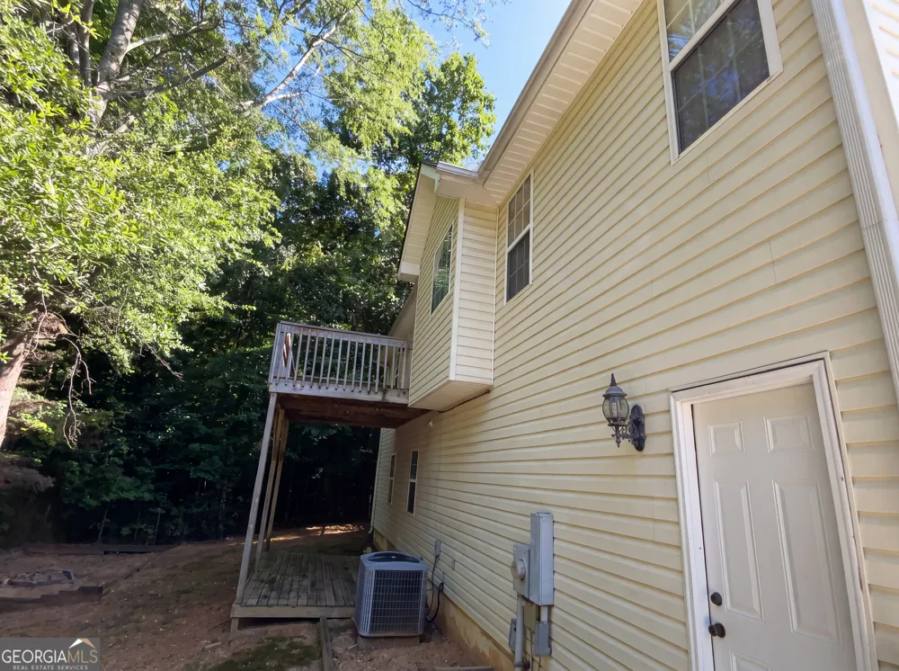 144 Mims DR Calhoun, GA 30701