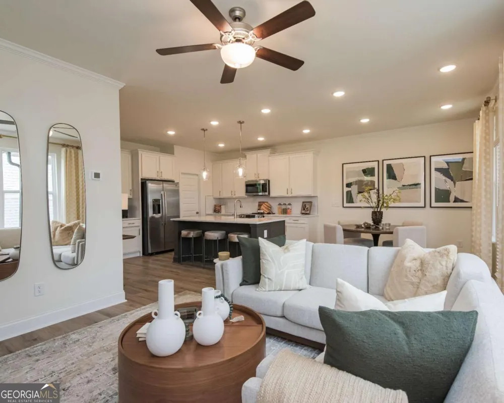 6009 Silverbell DR Flowery Branch, GA 30542