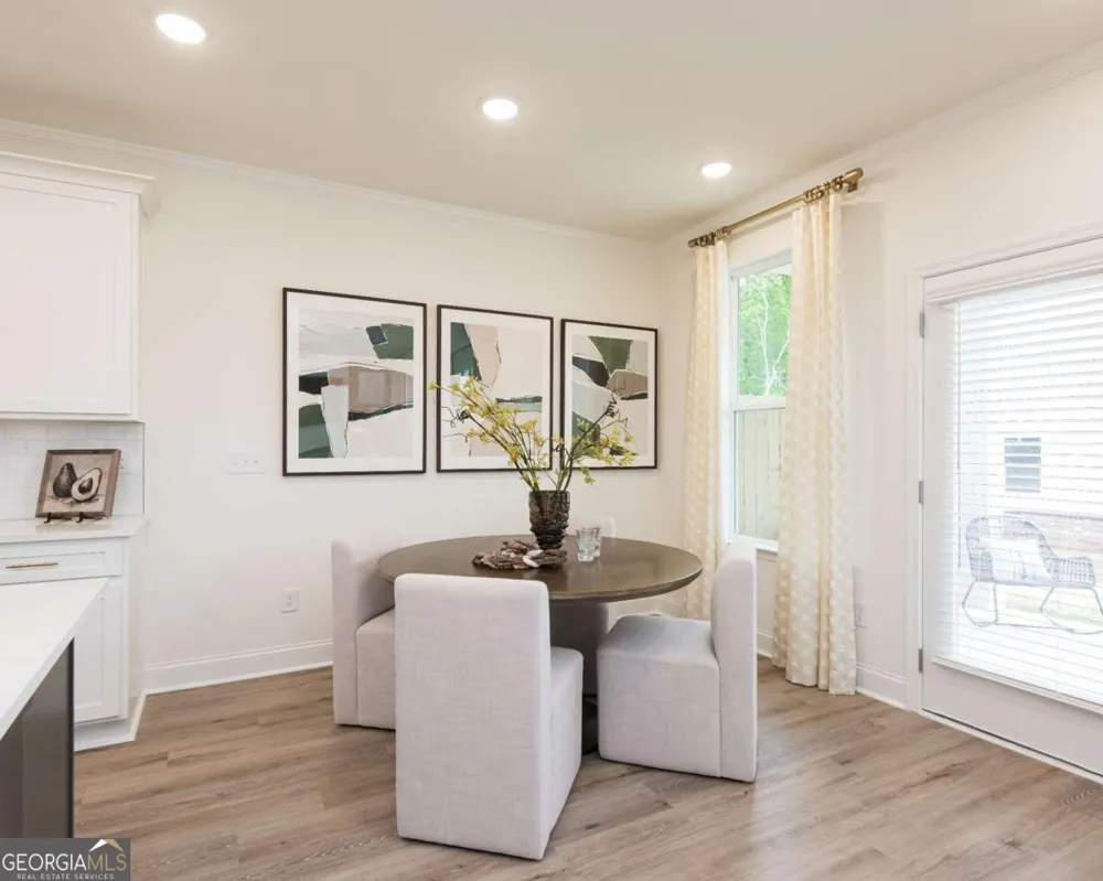 6009 Silverbell DR Flowery Branch, GA 30542