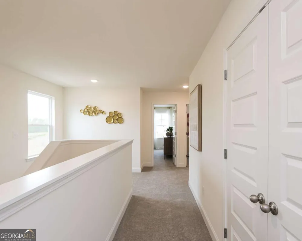 6009 Silverbell DR Flowery Branch, GA 30542