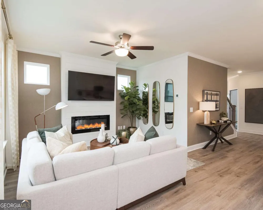 6009 Silverbell DR Flowery Branch, GA 30542