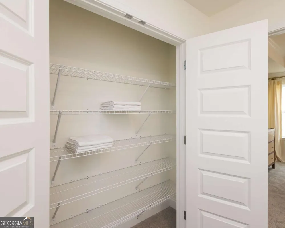 6009 Silverbell DR Flowery Branch, GA 30542