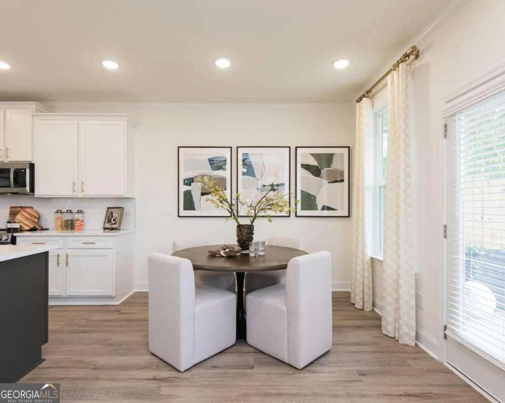 6009 Silverbell DR Flowery Branch, GA 30542