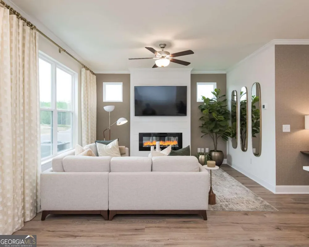 6009 Silverbell DR Flowery Branch, GA 30542
