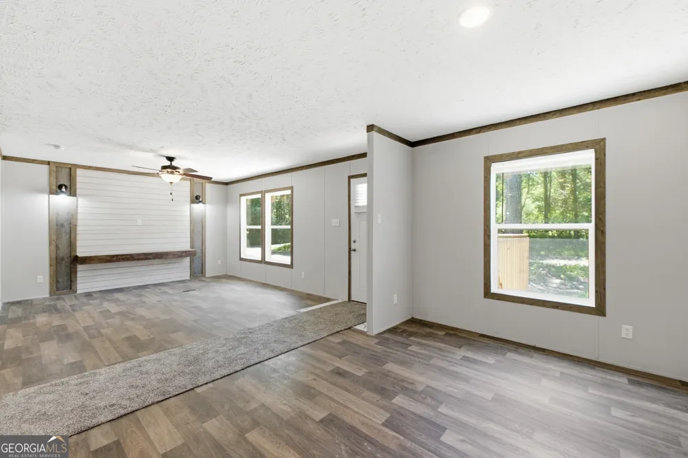219 Maddron RD Crandall, GA 30711