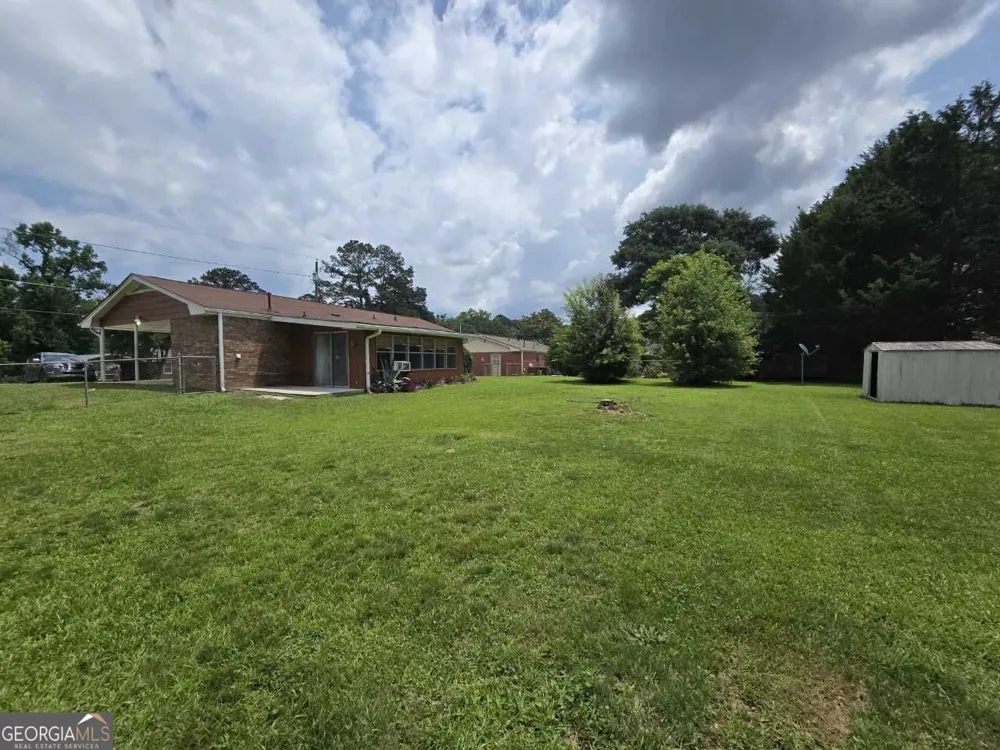 6589 Allatoona RD Morrow, GA 30260