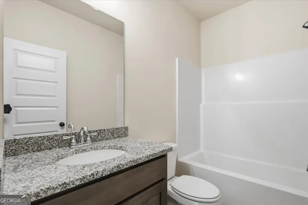 61 Wright ST Lavonia, GA 30553