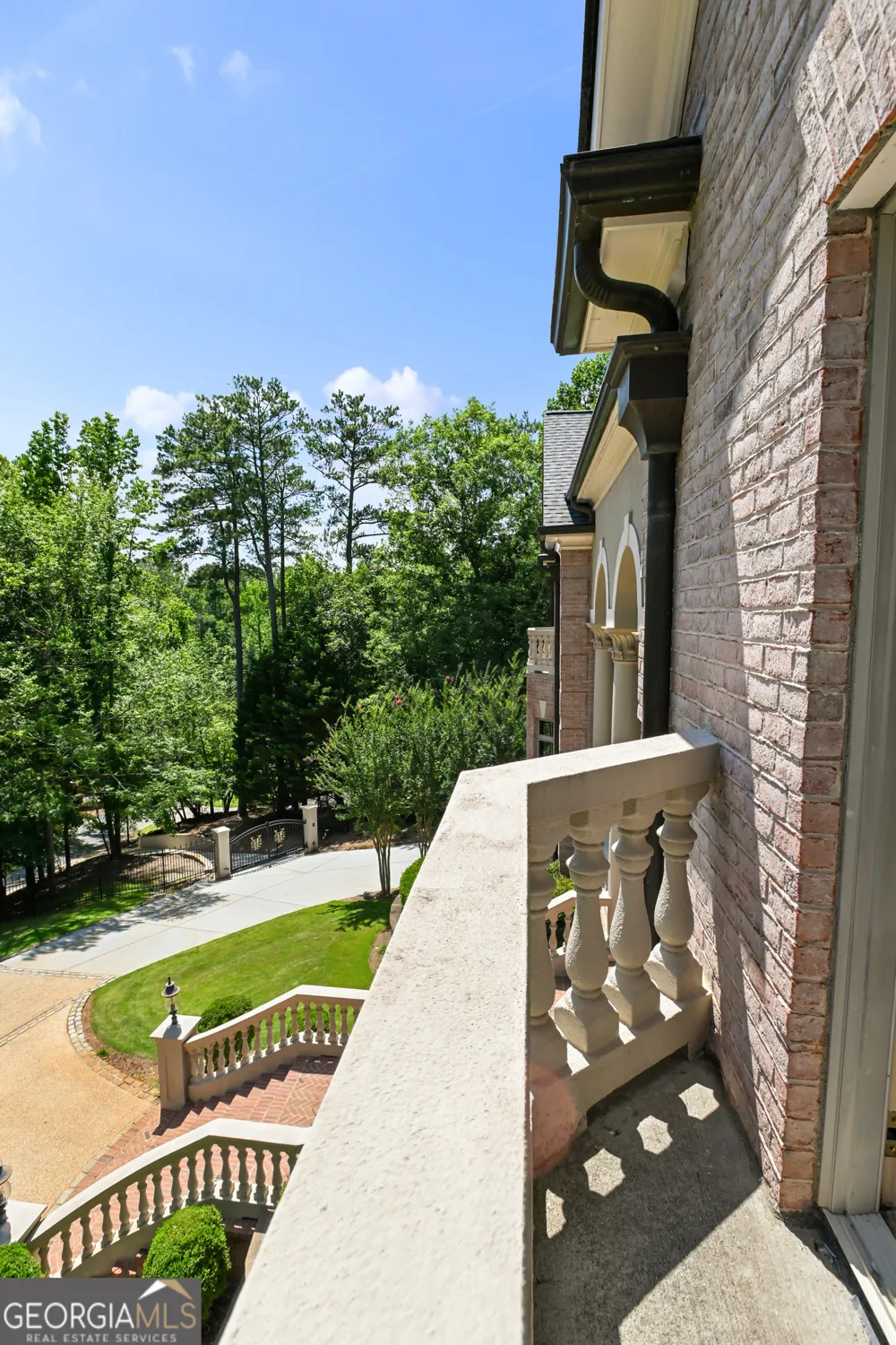 1680 Riverside RD Roswell, GA 30076