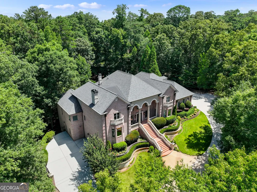 1680 Riverside RD Roswell, GA 30076