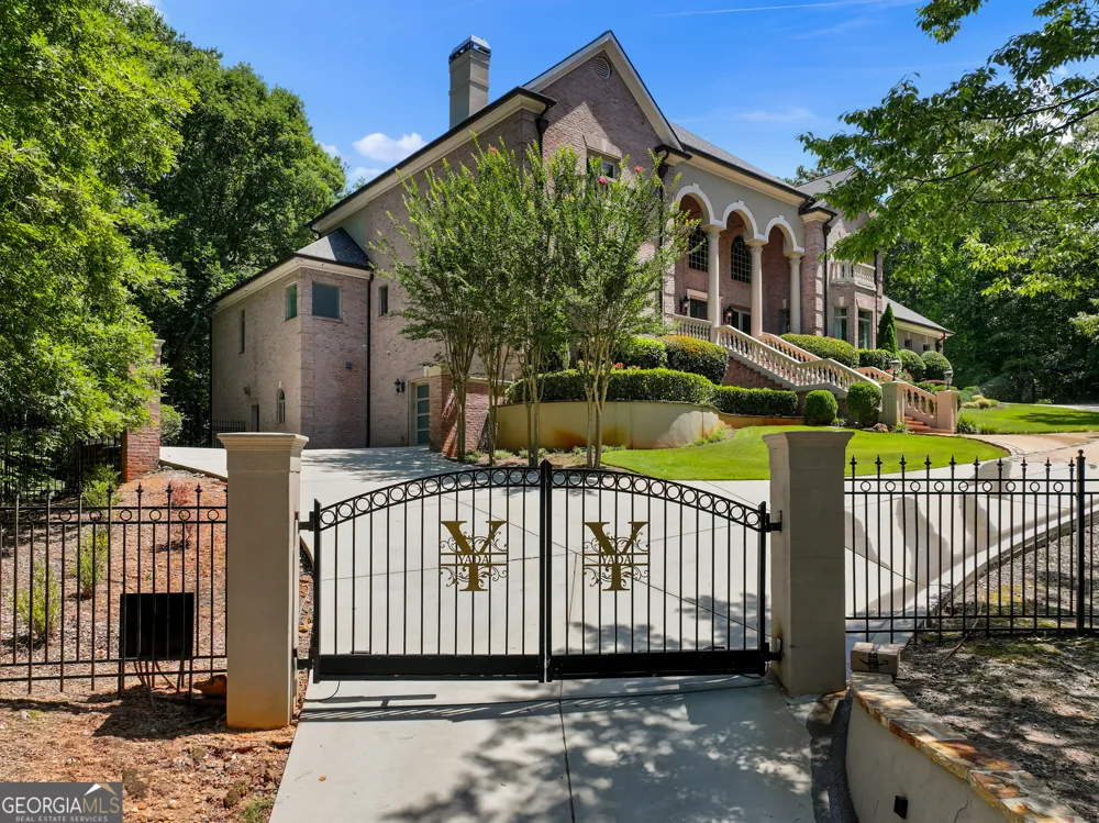 1680 Riverside RD Roswell, GA 30076