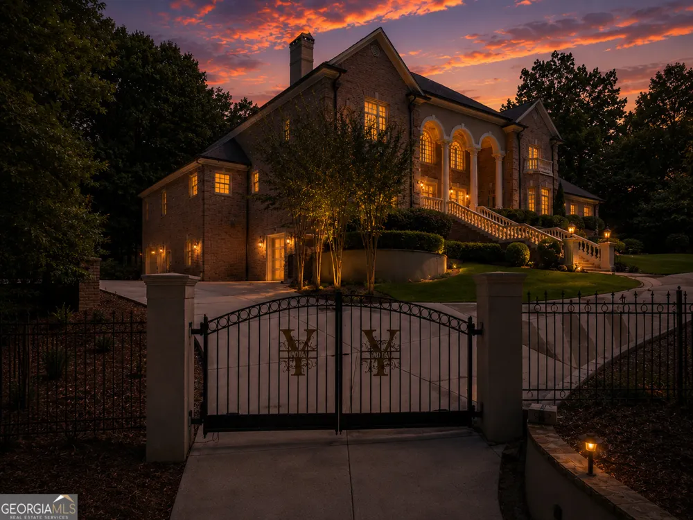 1680 Riverside RD Roswell, GA 30076