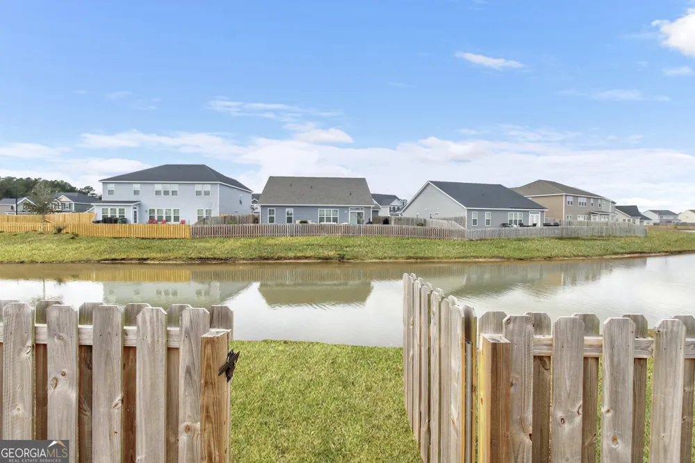 258 Lakepointe DR Savannah, GA 31407