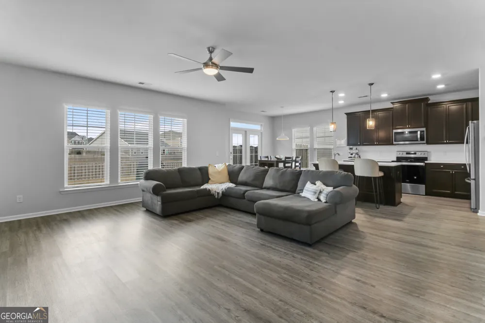 258 Lakepointe DR Savannah, GA 31407