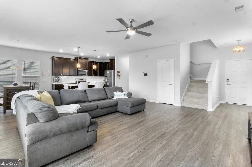 258 Lakepointe DR Savannah, GA 31407