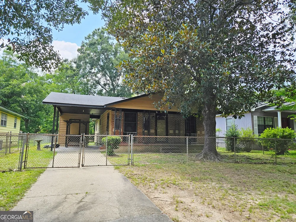 2217 S Washington ST Albany, GA 31701