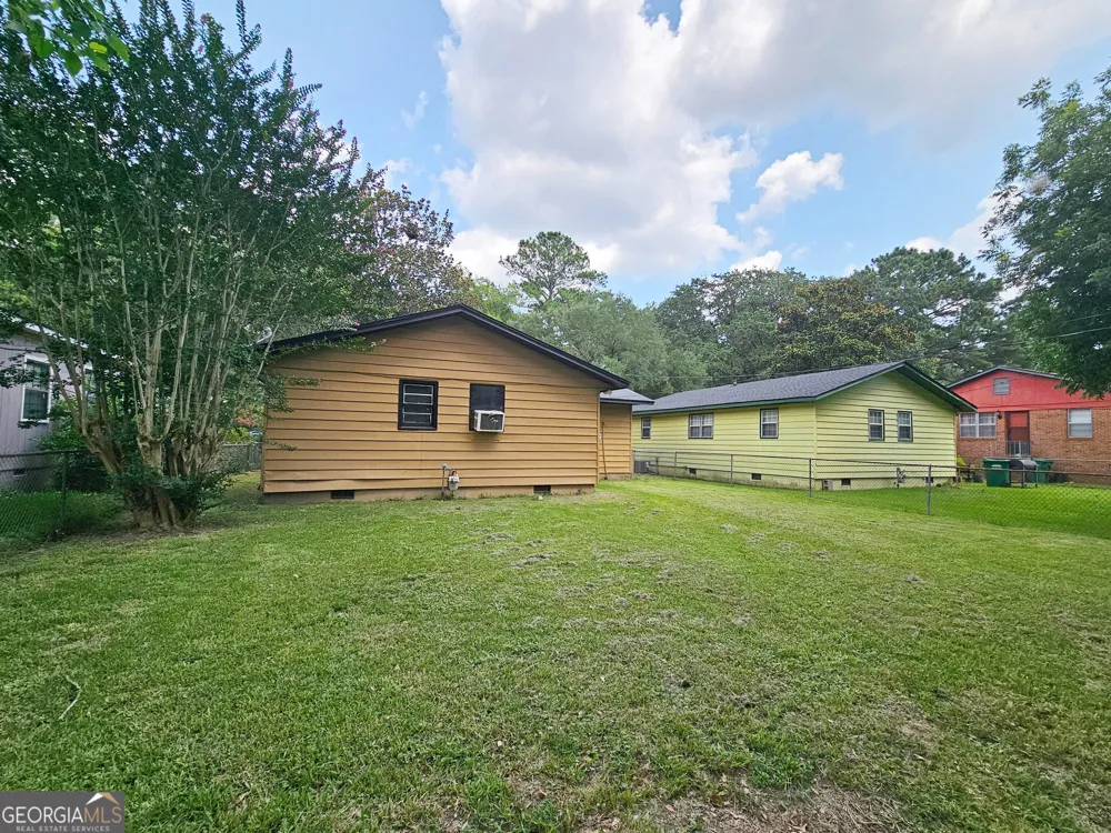 2217 S Washington ST Albany, GA 31701