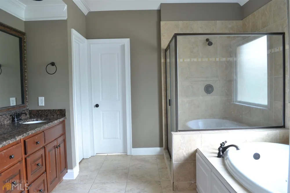 1450 Ashbury Park DR Hoschton, GA 30548