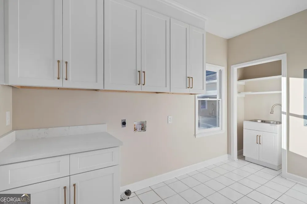 211 Lakecrest DR NE Milledgeville, GA 31061