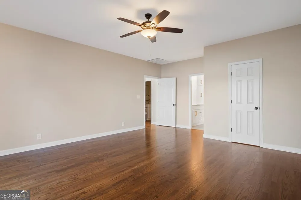 211 Lakecrest DR NE Milledgeville, GA 31061
