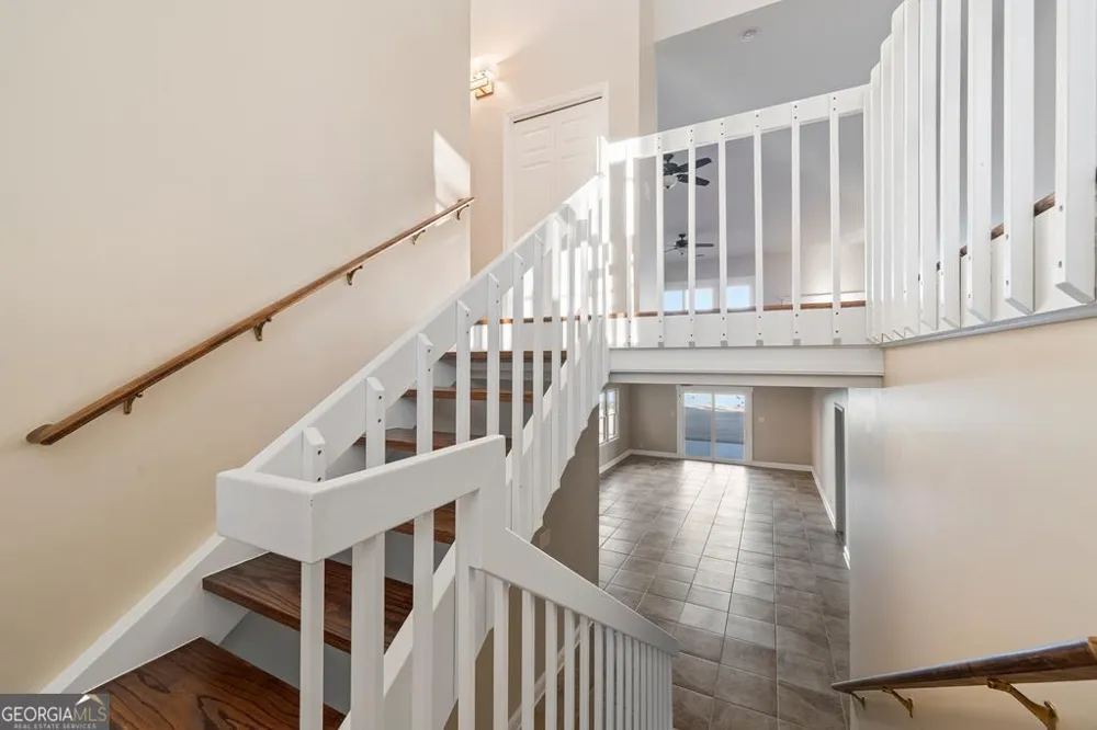 211 Lakecrest DR NE Milledgeville, GA 31061