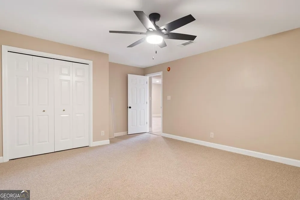 211 Lakecrest DR NE Milledgeville, GA 31061