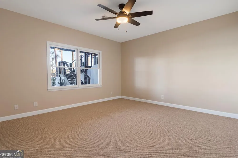 211 Lakecrest DR NE Milledgeville, GA 31061
