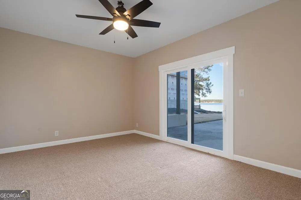 211 Lakecrest DR NE Milledgeville, GA 31061