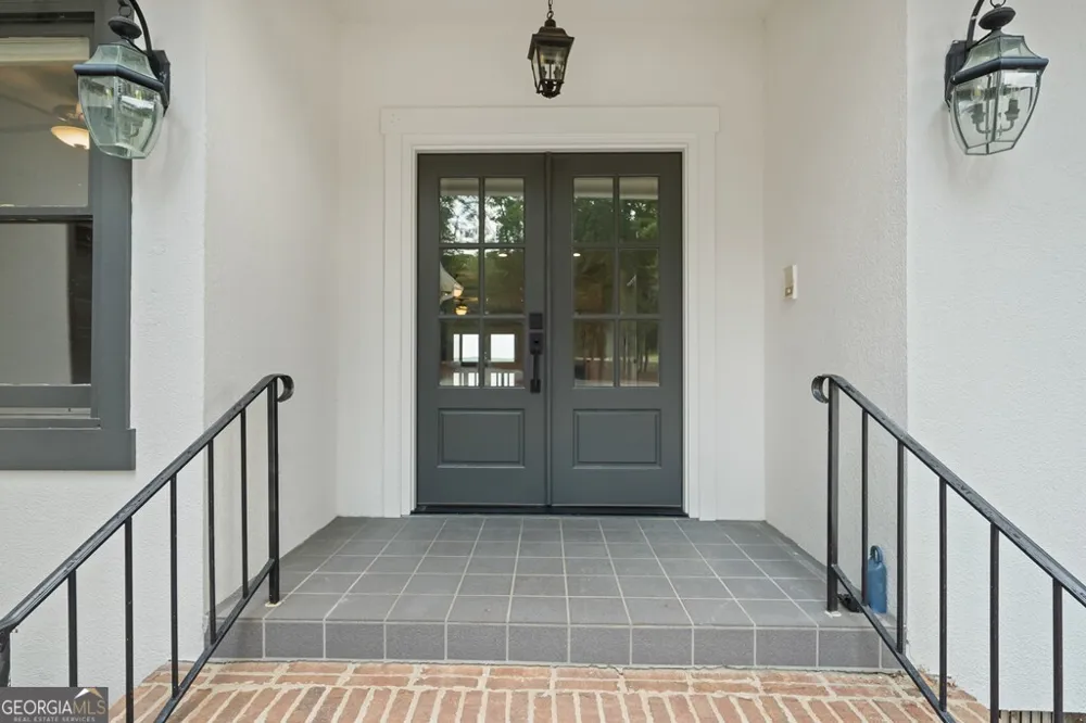211 Lakecrest DR NE Milledgeville, GA 31061