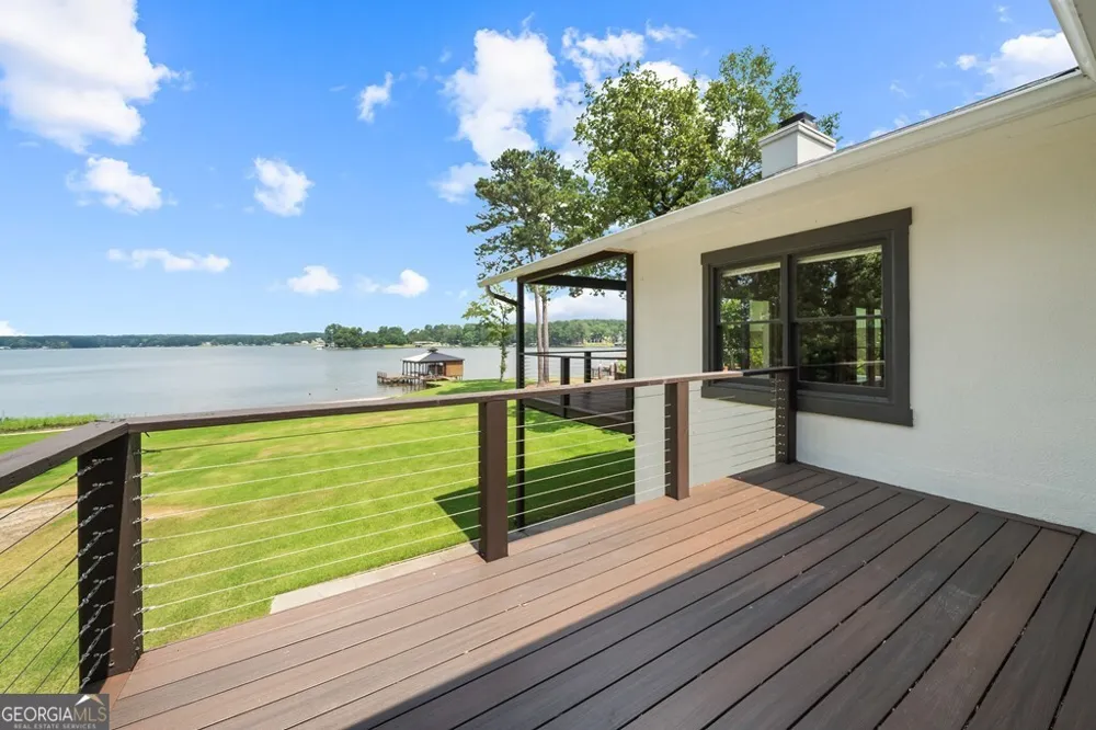 211 Lakecrest DR NE Milledgeville, GA 31061