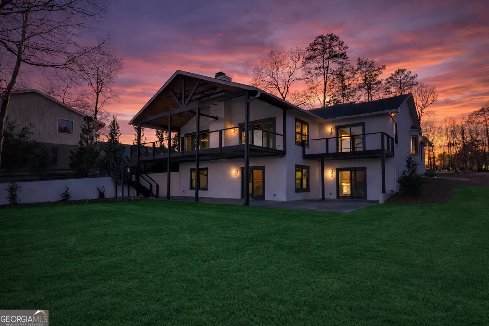 211 Lakecrest DR NE Milledgeville, GA 31061