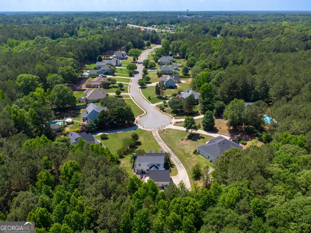 90 Carriage LN Senoia, GA 30276