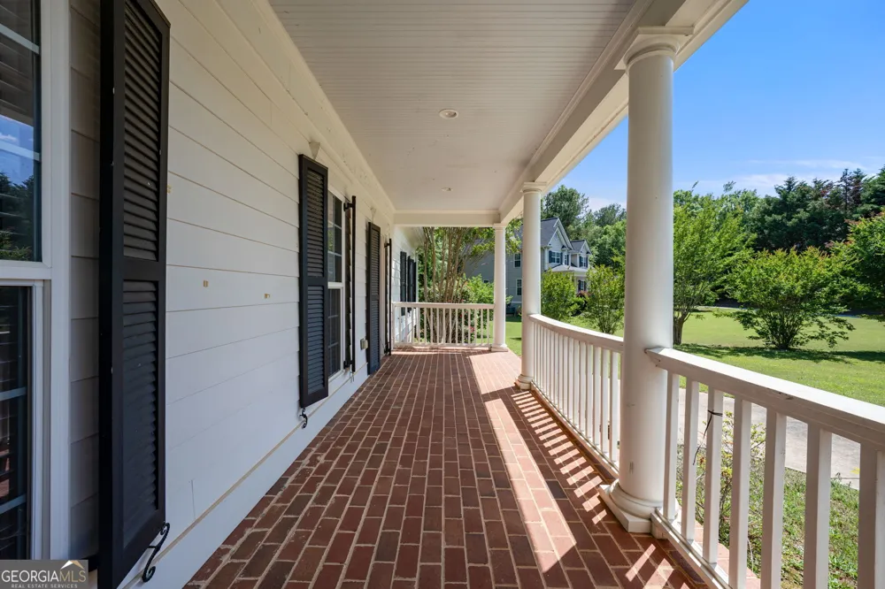 90 Carriage LN Senoia, GA 30276