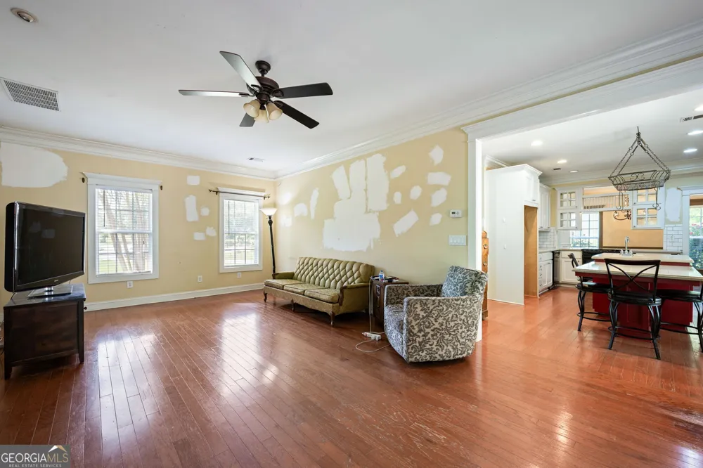 90 Carriage LN Senoia, GA 30276