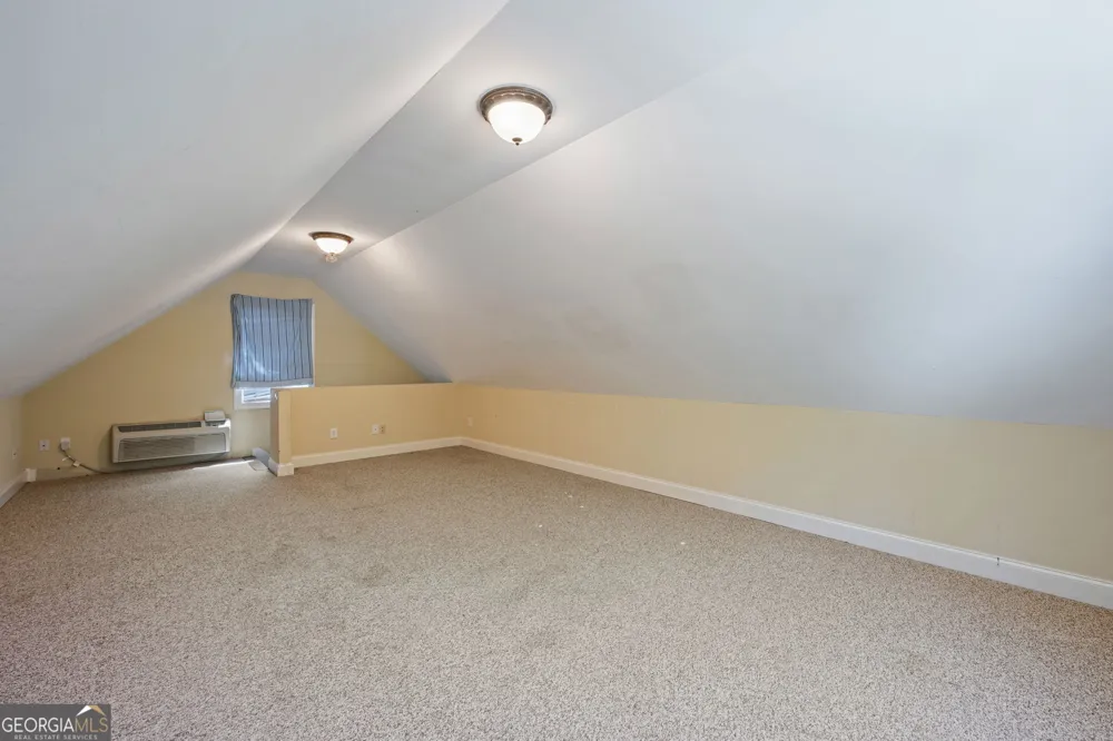 90 Carriage LN Senoia, GA 30276