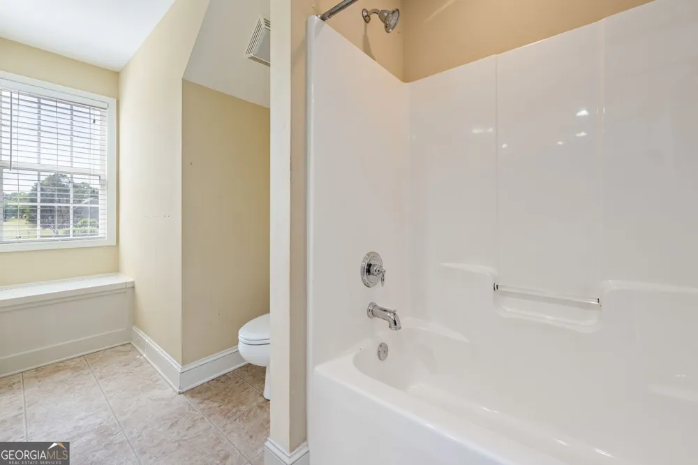 90 Carriage LN Senoia, GA 30276