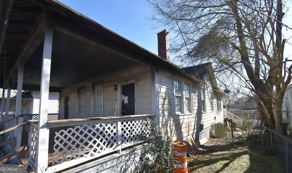 68 Poplar ST Porterdale, GA 30014