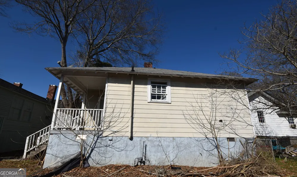 68 Poplar ST Porterdale, GA 30014