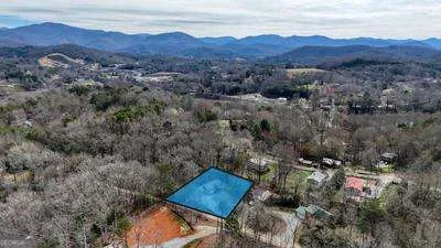 133 Underburg LN Franklin, NC 28734