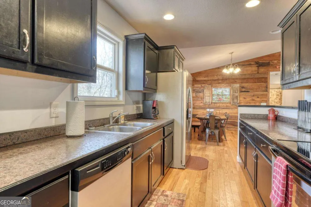 133 Underburg LN Franklin, NC 28734