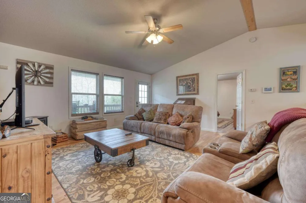 133 Underburg LN Franklin, NC 28734