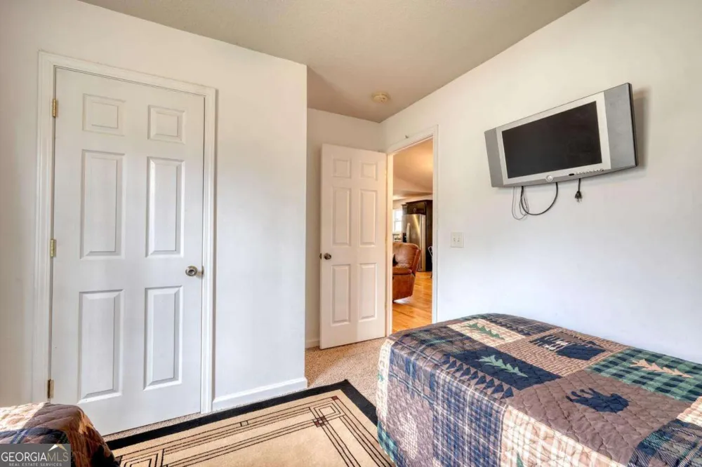133 Underburg LN Franklin, NC 28734