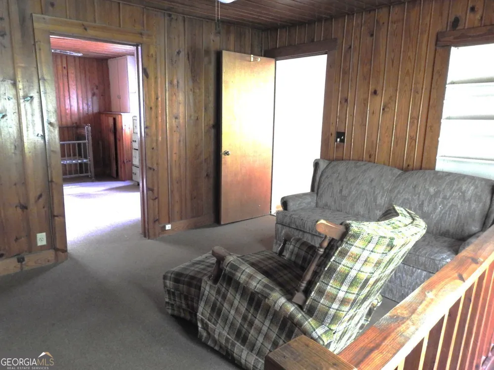 333 Lickskillet RD Epworth, GA 30541