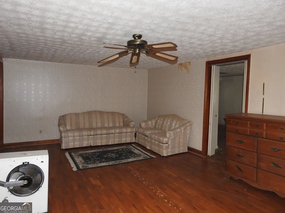 333 Lickskillet RD Epworth, GA 30541