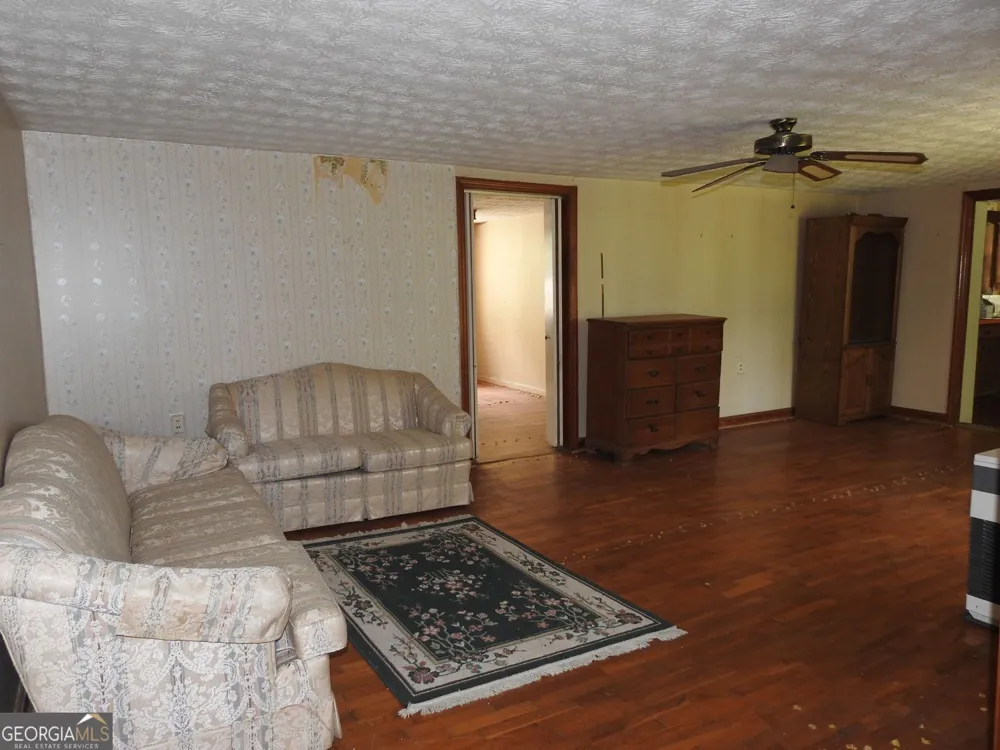 333 Lickskillet RD Epworth, GA 30541