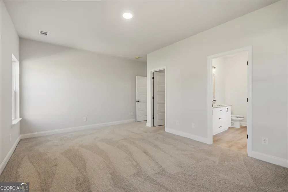 98 Susan DR Rincon, GA 31326